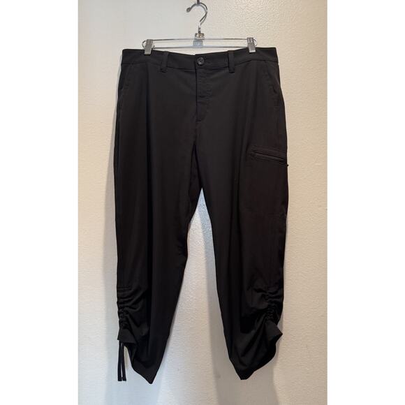 Eddie Bauer Pants - Eddie Bauer Black Cropped Pants Women’s Size 8 Ruched Hiking Outdoor Lightweight